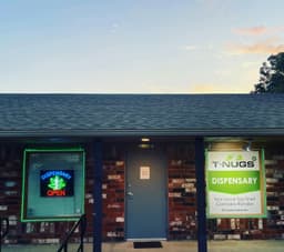 T-Nugs Dispensary 2 logo
