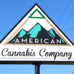 American Cannabis Company (Med)ford logo